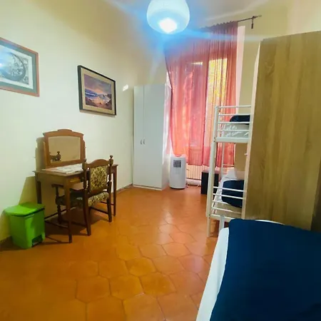 Roma Rock Rooms Guest House